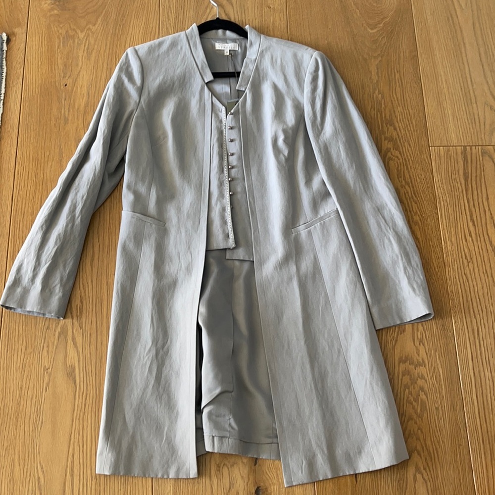 Beautiful gray jacket with tags